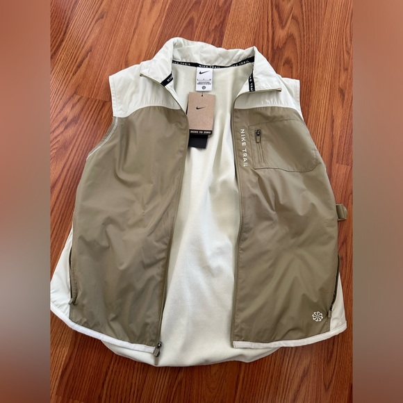 Nike Trail Vest Jacket - Picture 1 of 2